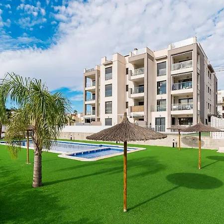 Luxury Valentino Golf Apartment *